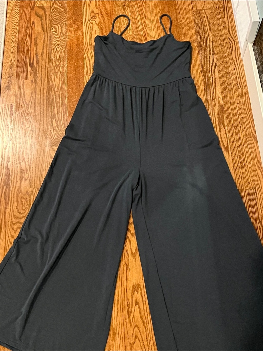 Quince Green Wide-Leg Jumpsuit with Spaghetti Straps-M